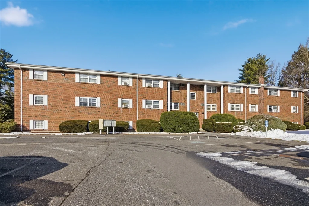 2 bed, 1 bath apartment for rent at 39 Pleasant St Unit 7, Northborough — photo 22 of 22