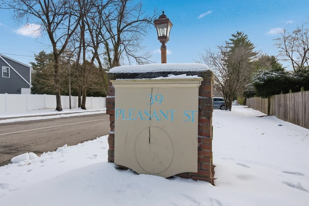 2 bed, 1 bath apartment for rent at 39 Pleasant St Unit 7, Northborough — photo 17 of 22