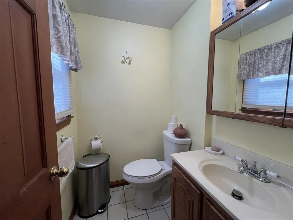 2 bed, 1 bath apartment for rent at 39 Plimpton Ave Unit 39, Norwood — photo 6 of 10