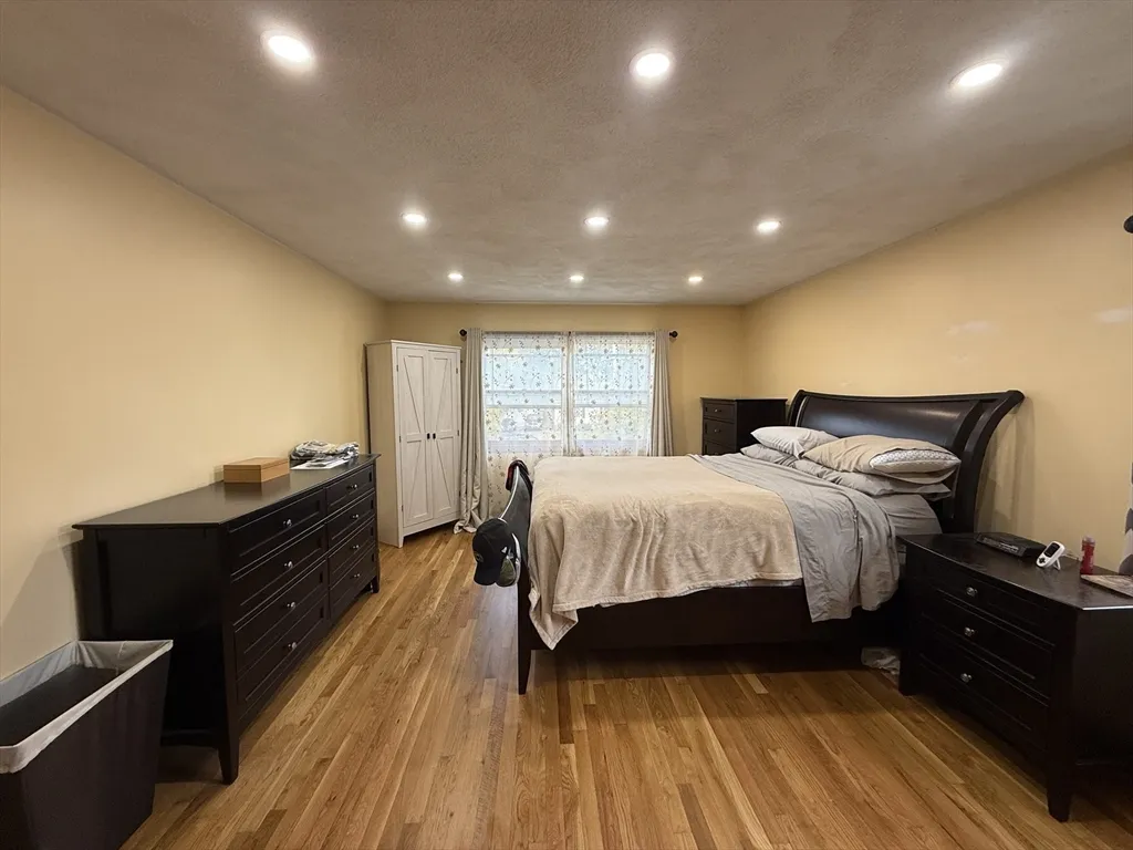 2 bed, 1 bath apartment for rent at 39 Plimpton Ave Unit 39, Norwood — photo 4 of 10