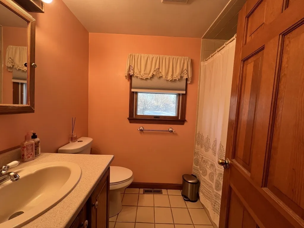 2 bed, 1 bath apartment for rent at 39 Plimpton Ave Unit 39, Norwood — photo 7 of 10