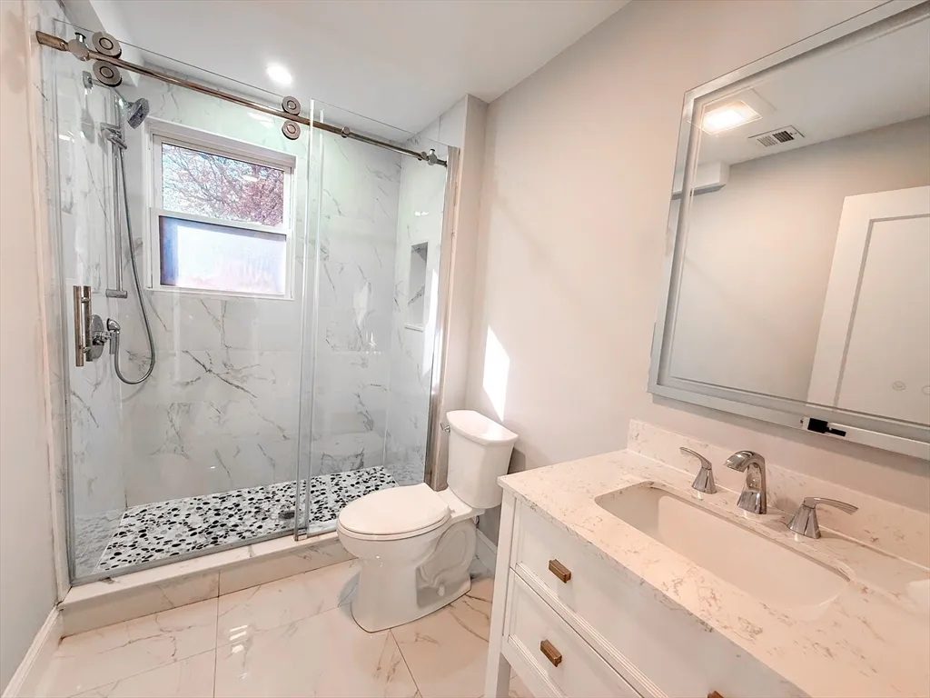 3 bed, 1 bath apartment for rent at 39 Pond St Unit 2, Framingham — photo 15 of 18