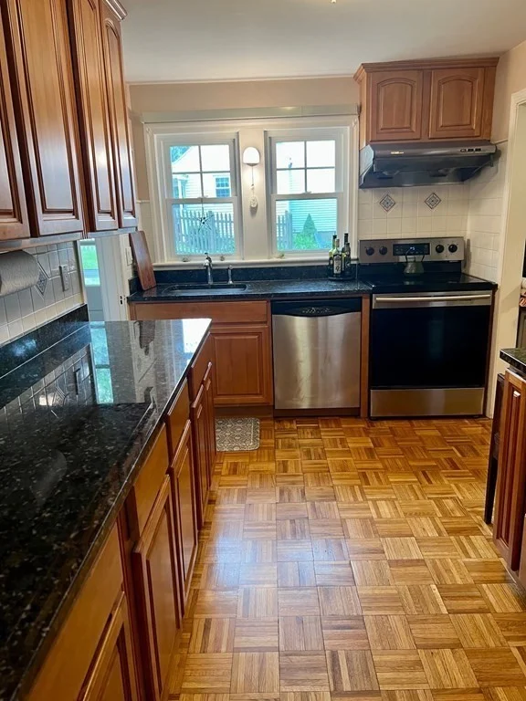 3 bed, 1 bath apartment for rent at 39 Powers St, Needham — photo 4 of 15