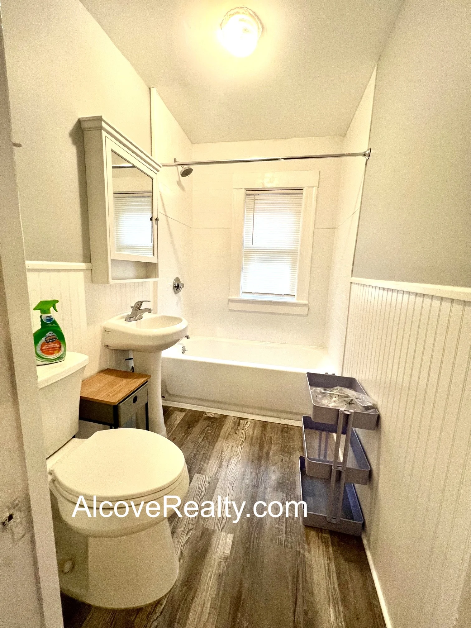 2 bed, 1 bath apartment for rent at 39 Raymond Ave Unit 1, West Somerville — photo 9 of 12