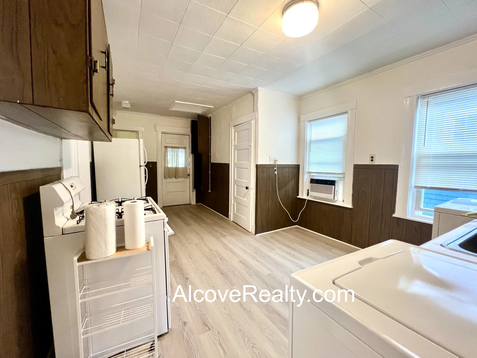 2 bed, 1 bath apartment for rent at 39 Raymond Ave Unit 1, West Somerville — photo 5 of 12