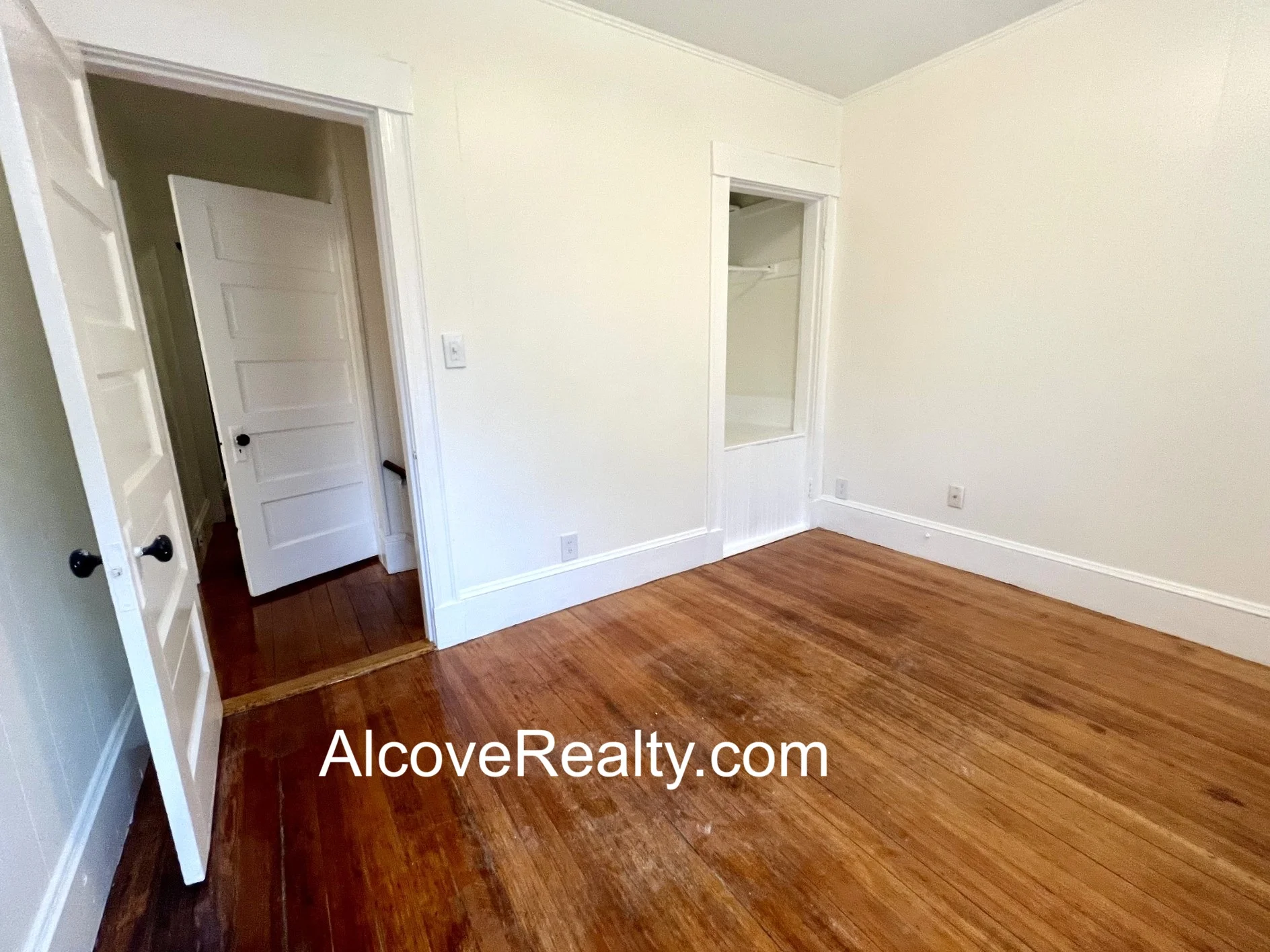 2 bed, 1 bath apartment for rent at 39 Raymond Ave Unit 2, West Somerville — photo 8 of 10