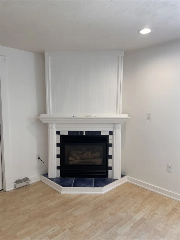 1 bed, 1 bath apartment for rent at 39 Raymond Unit R, Franklin — photo 8 of 17