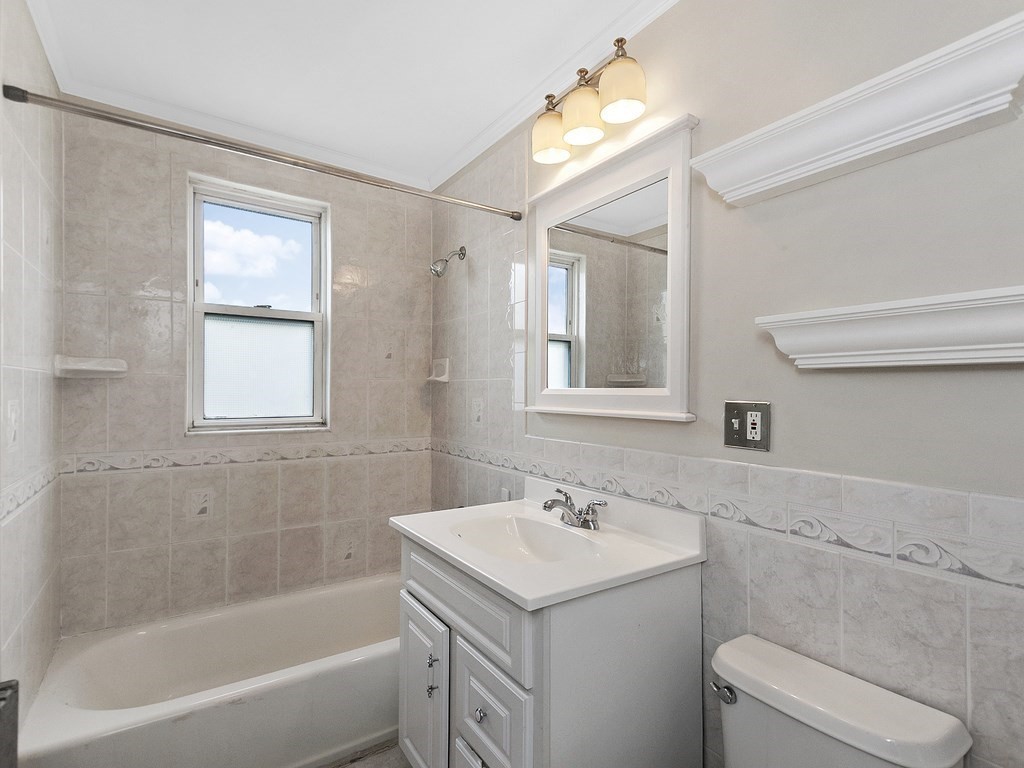 2 bed, 1 bath apartment for rent at 39 Rosemont Unit 3, Dorchester — photo 10 of 16