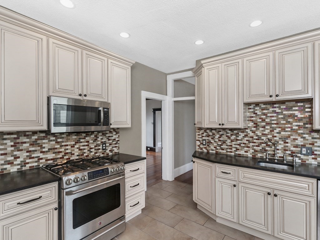 2 bed, 1 bath apartment for rent at 39 Rosemont Unit 3, Dorchester — photo 7 of 16