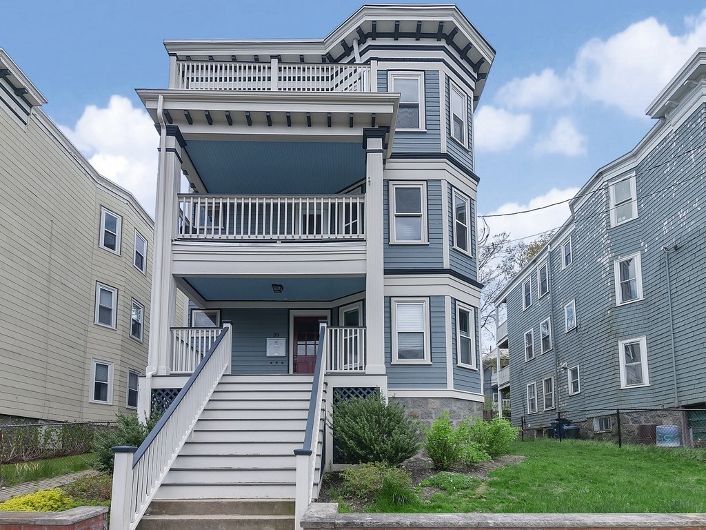 2 bed, 1 bath apartment for rent at 39 Rosemont Unit 3, Dorchester