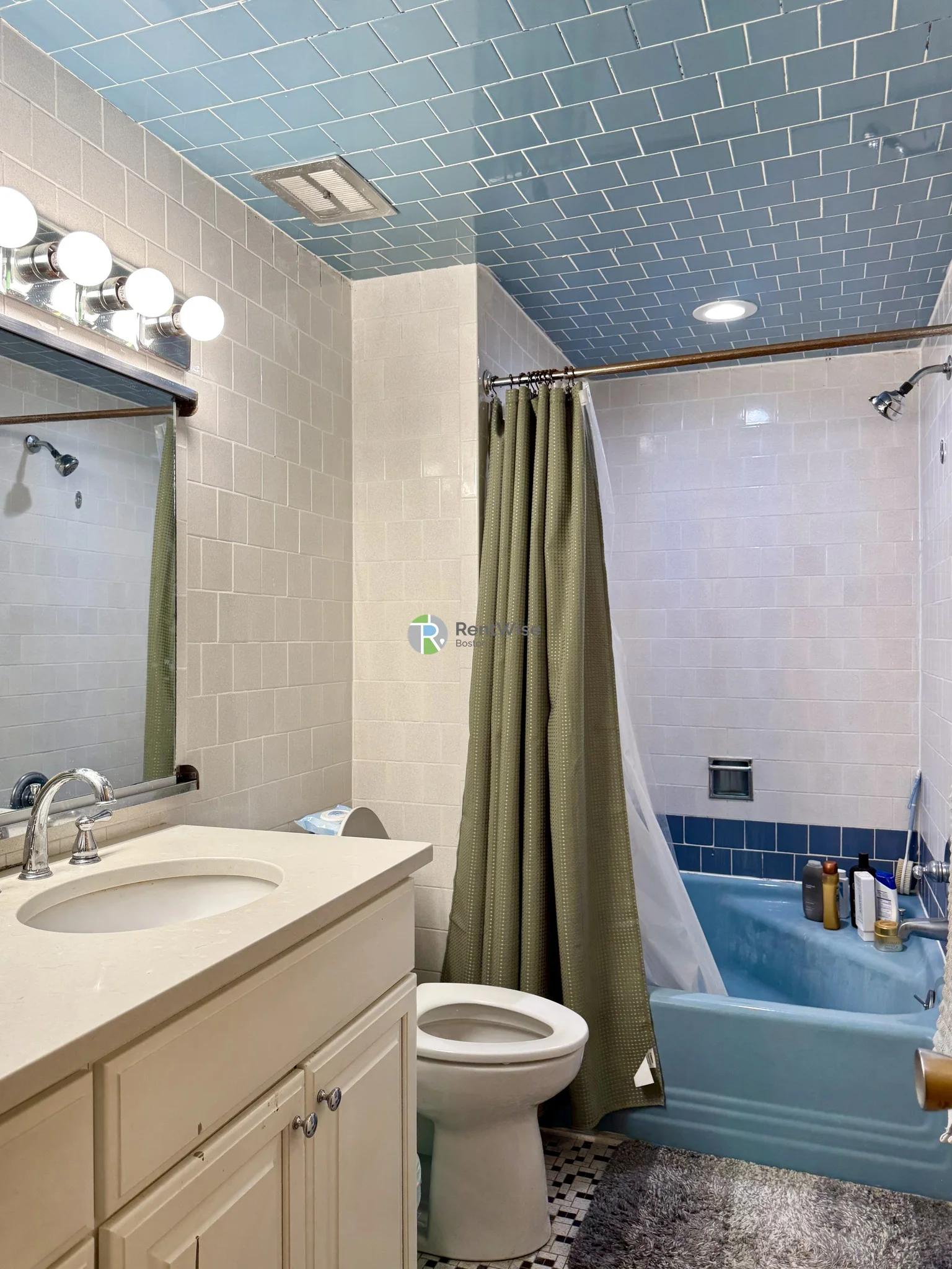 4 bed, 2 bath apartment for rent at 39 Saint Paul St Unit 2, Coolidge Corner — photo 15 of 22