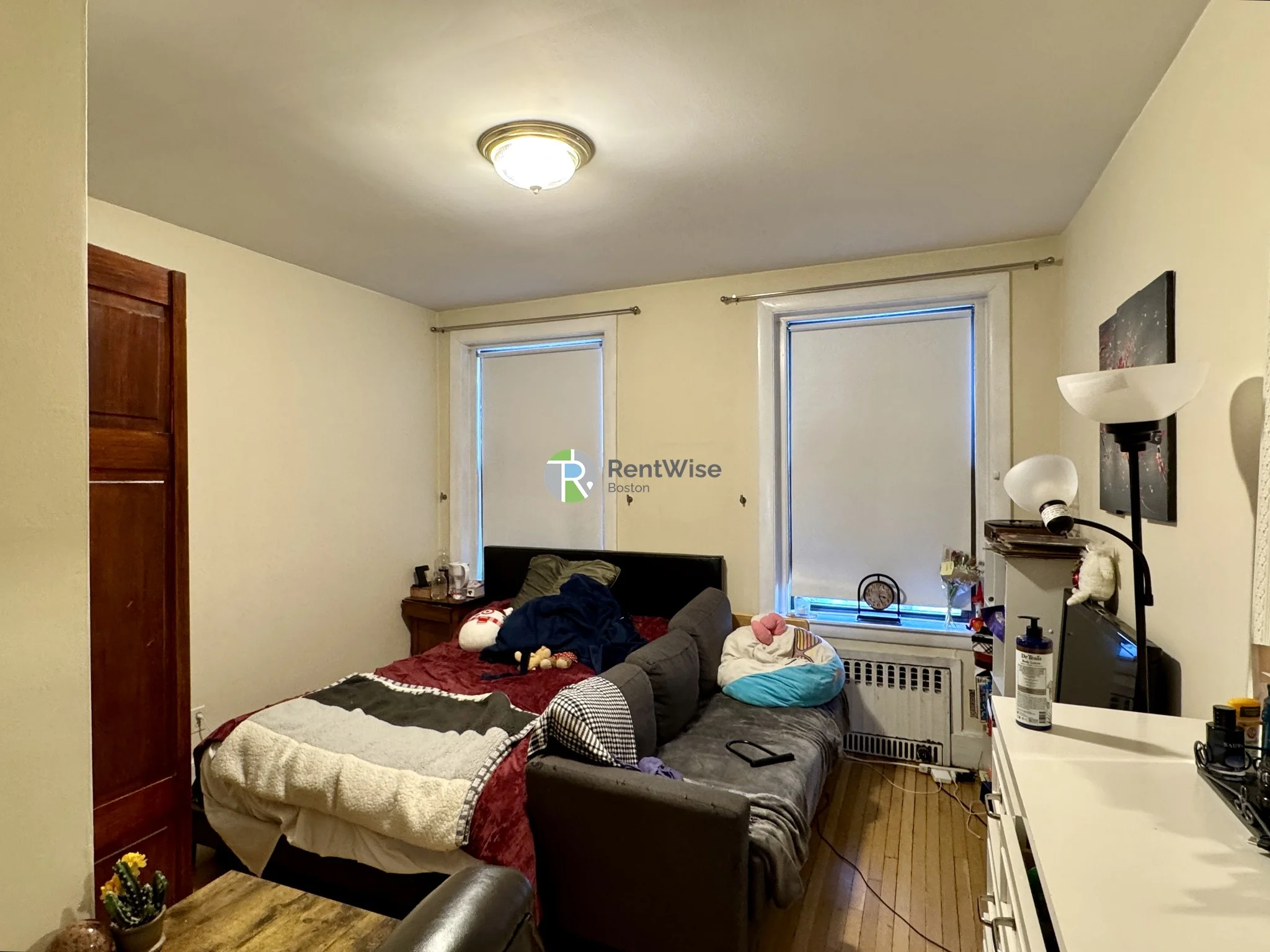 4 bed, 2 bath apartment for rent at 39 Saint Paul St Unit 2, Coolidge Corner — photo 13 of 22