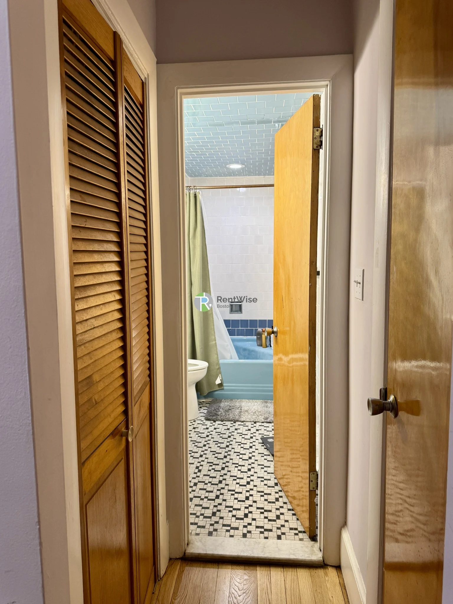 4 bed, 2 bath apartment for rent at 39 Saint Paul St Unit 2, Coolidge Corner — photo 14 of 22