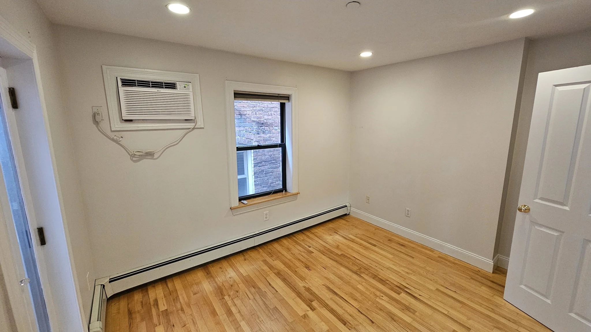 1 bed, 1 bath apartment for rent at 39 Salutation Unit 33, North End — photo 10 of 12