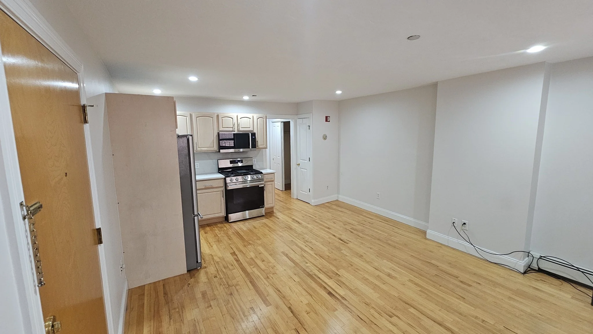 1 bed, 1 bath apartment for rent at 39 Salutation Unit 33, North End — photo 6 of 12