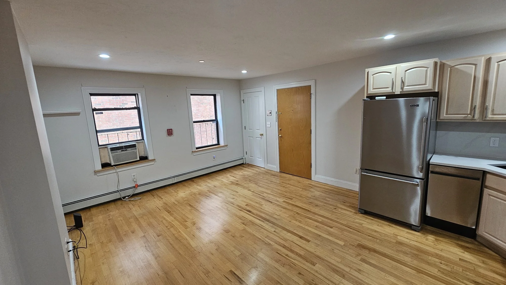 1 bed, 1 bath apartment for rent at 39 Salutation Unit 33, North End — photo 2 of 12