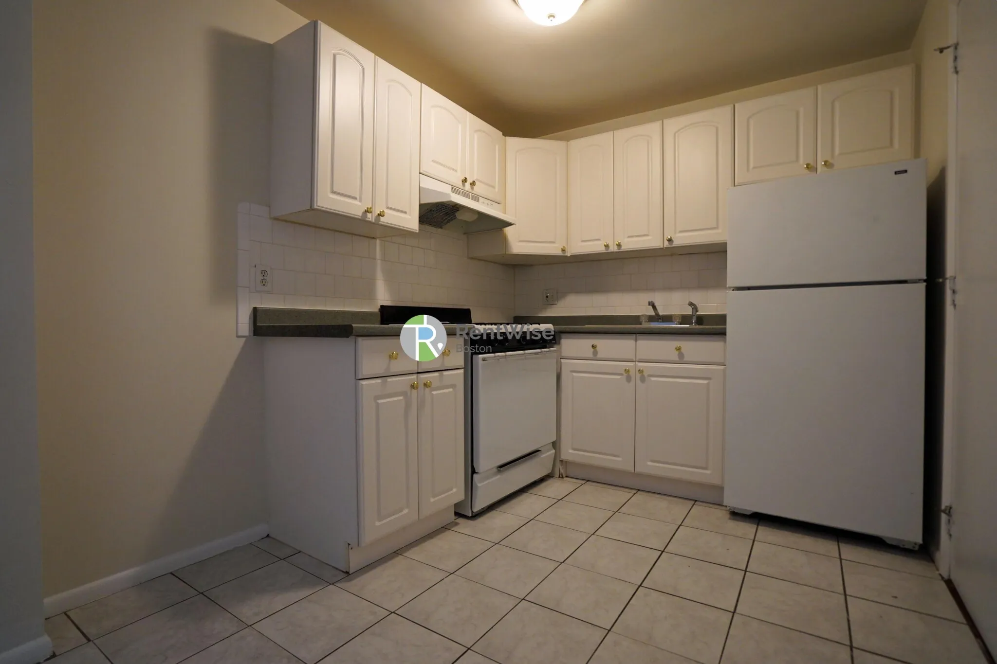 1 bed, 1 bath apartment for rent at 39 Shepard St Unit 10, Brighton — photo 7 of 19