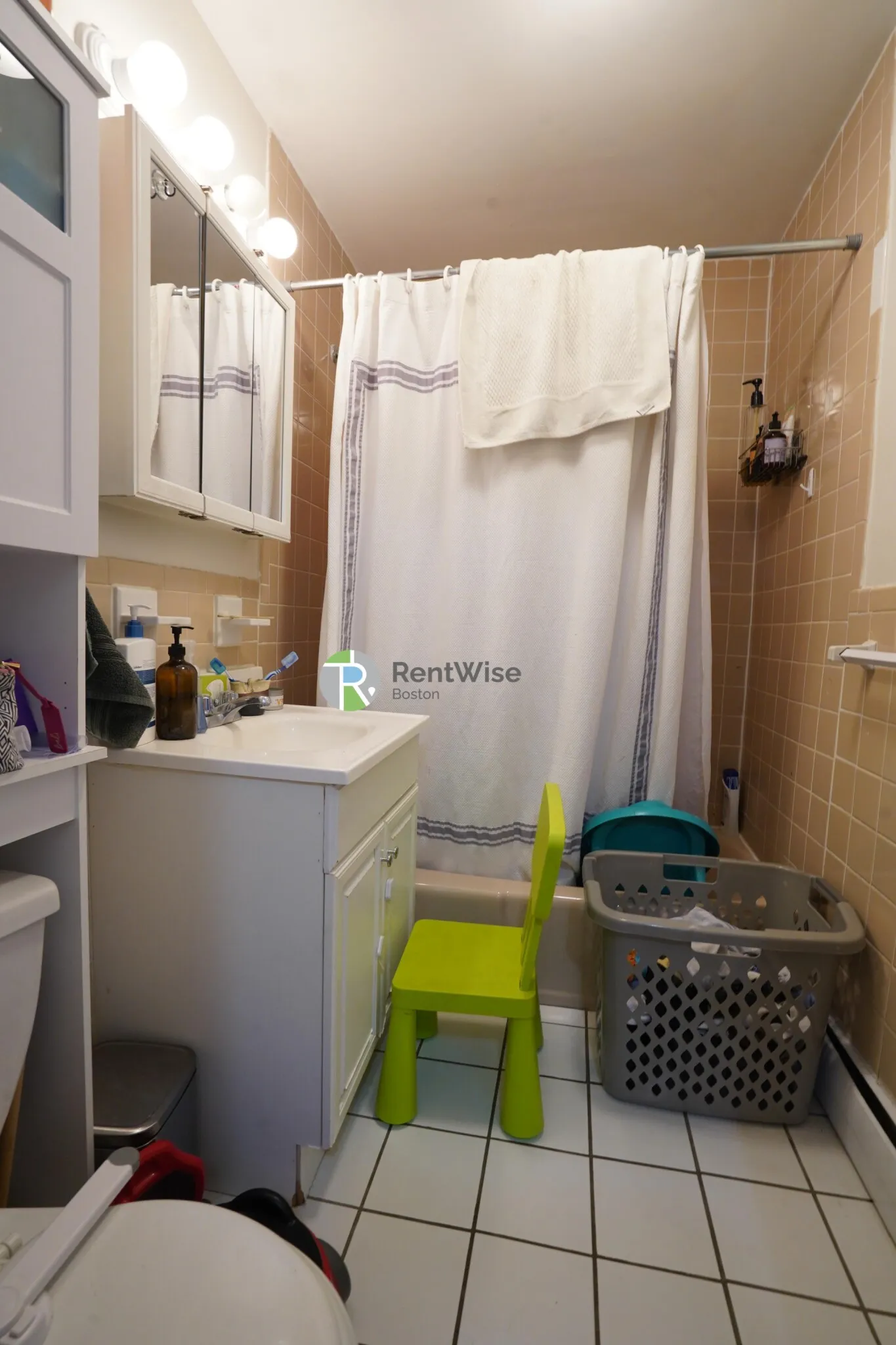2 bed, 1 bath apartment for rent at 39 Shepard St Unit 23, Brighton — photo 6 of 12