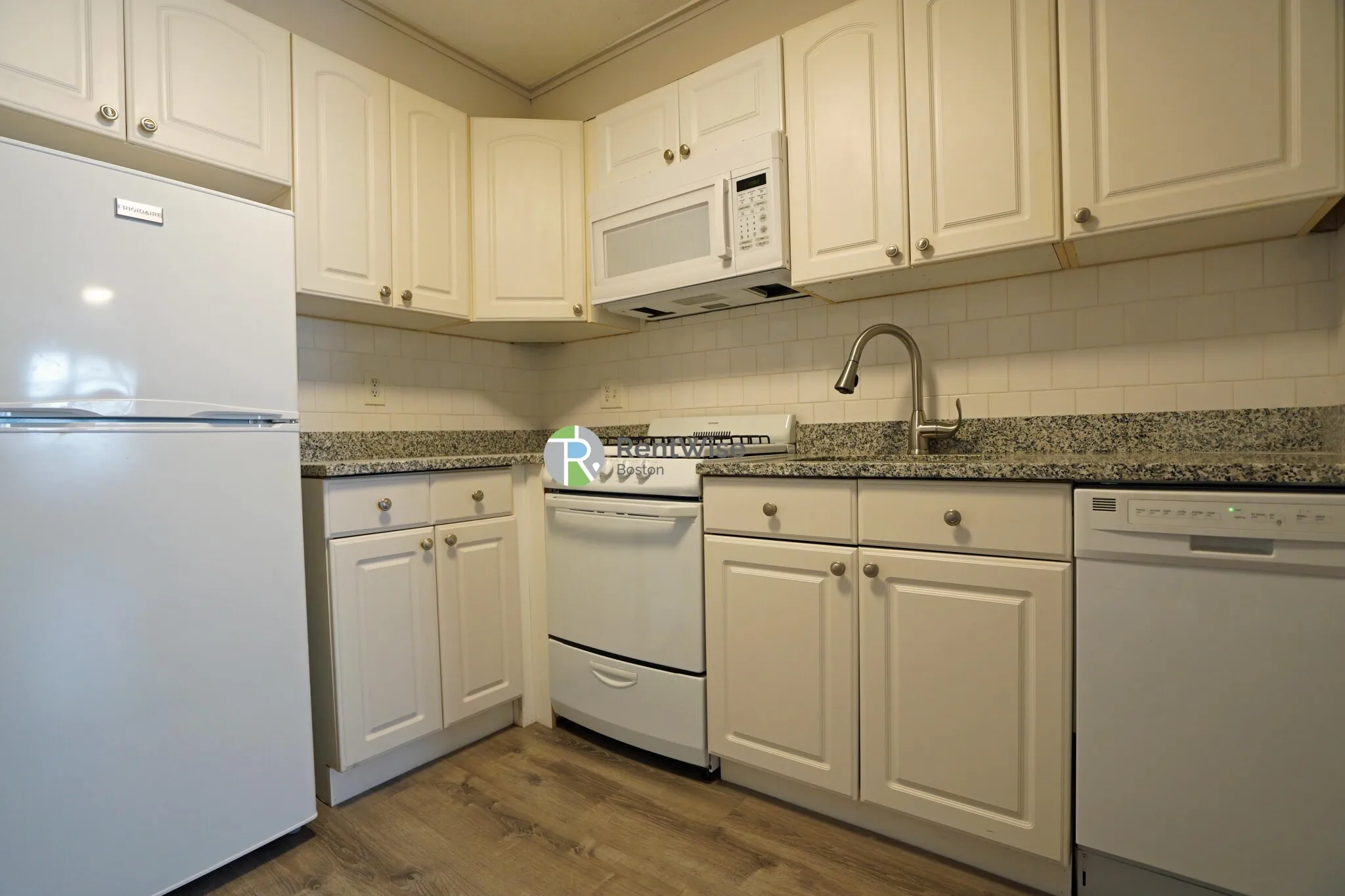 2 bed, 1 bath apartment for rent at 39 Shepard St Unit 39-14, Brighton — photo 7 of 18