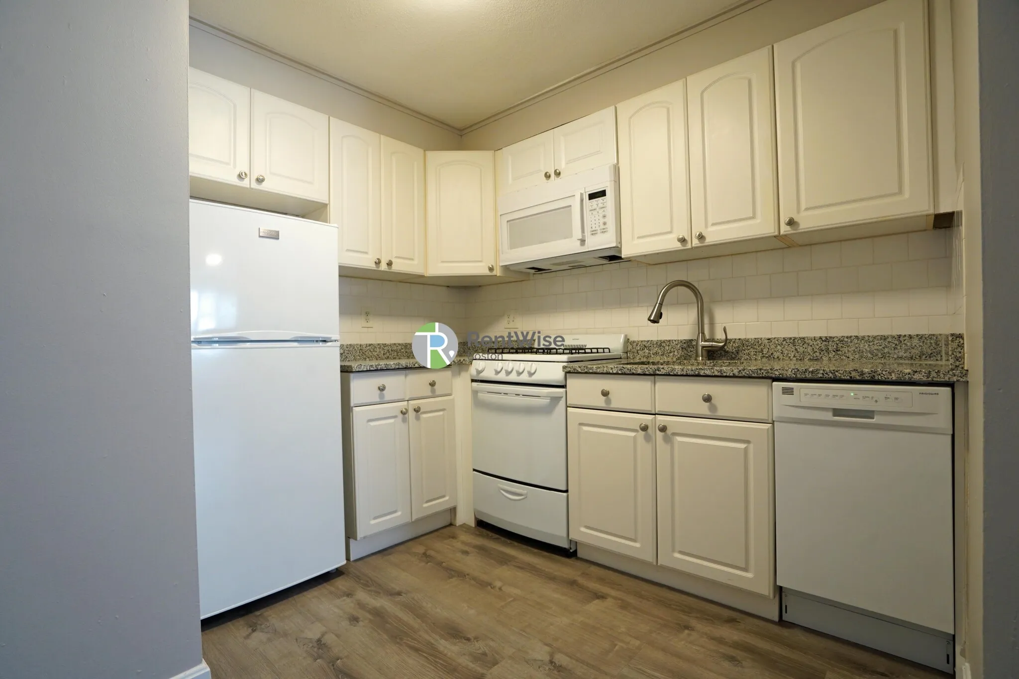 2 bed, 1 bath apartment for rent at 39 Shepard St Unit 39-14, Brighton — photo 6 of 18