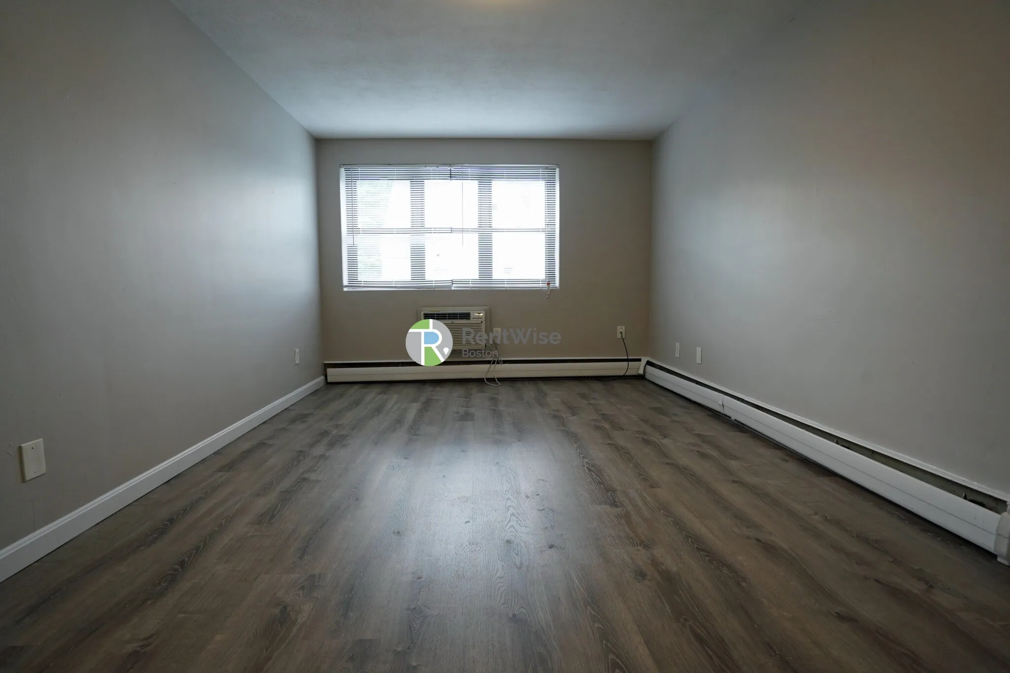 2 bed, 1 bath apartment for rent at 39 Shepard St Unit 39-14, Brighton — photo 3 of 18