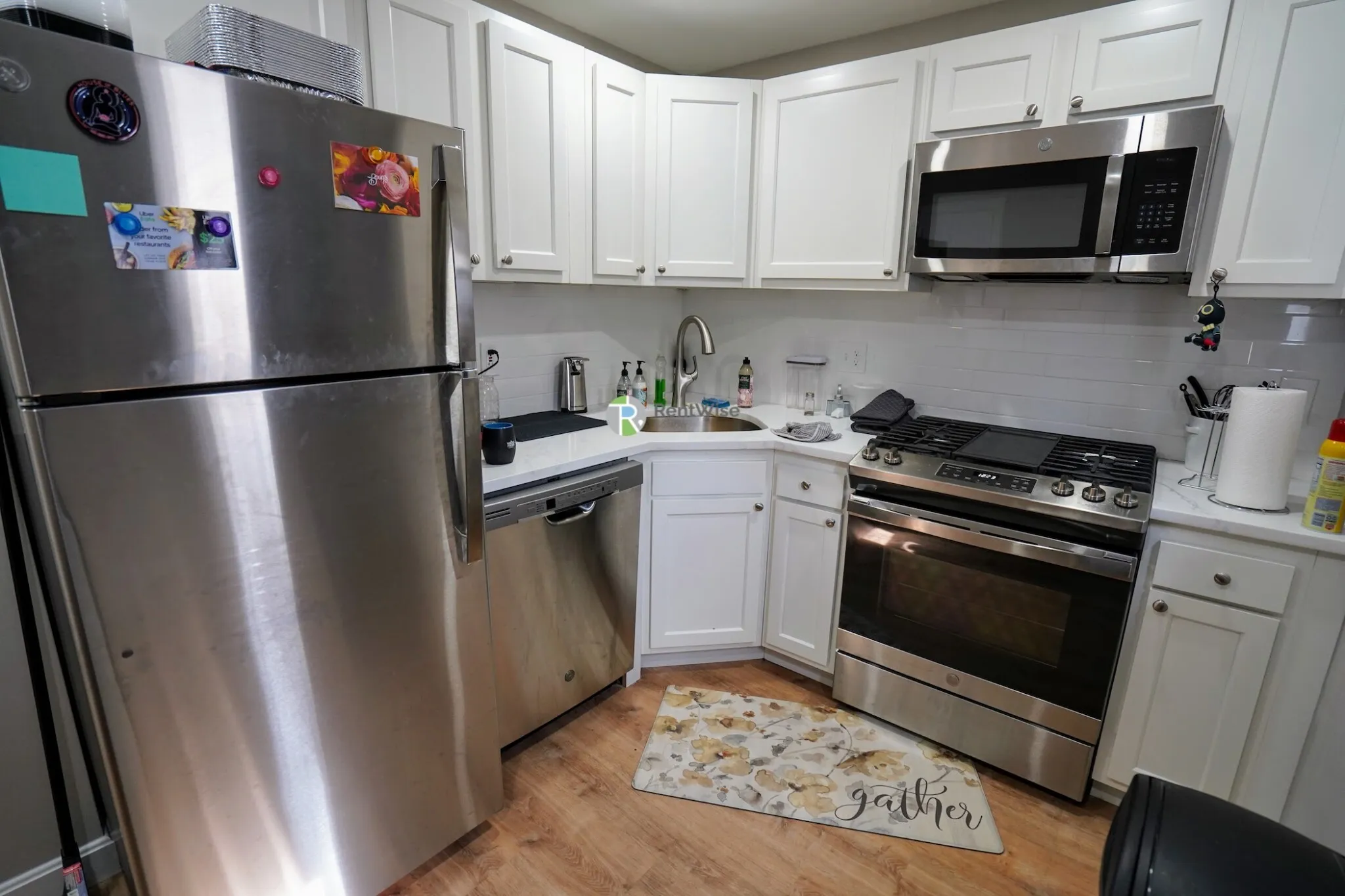 Studio bed, 1 bath apartment for rent at 39 Shepard St Unit 5, Brighton — photo 1 of 12