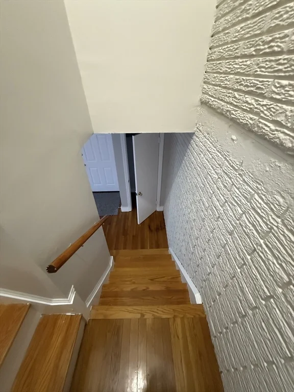 3 bed, 1 bath apartment for rent at 39 Silvia Ct Unit 39, Hyde Park — photo 10 of 20
