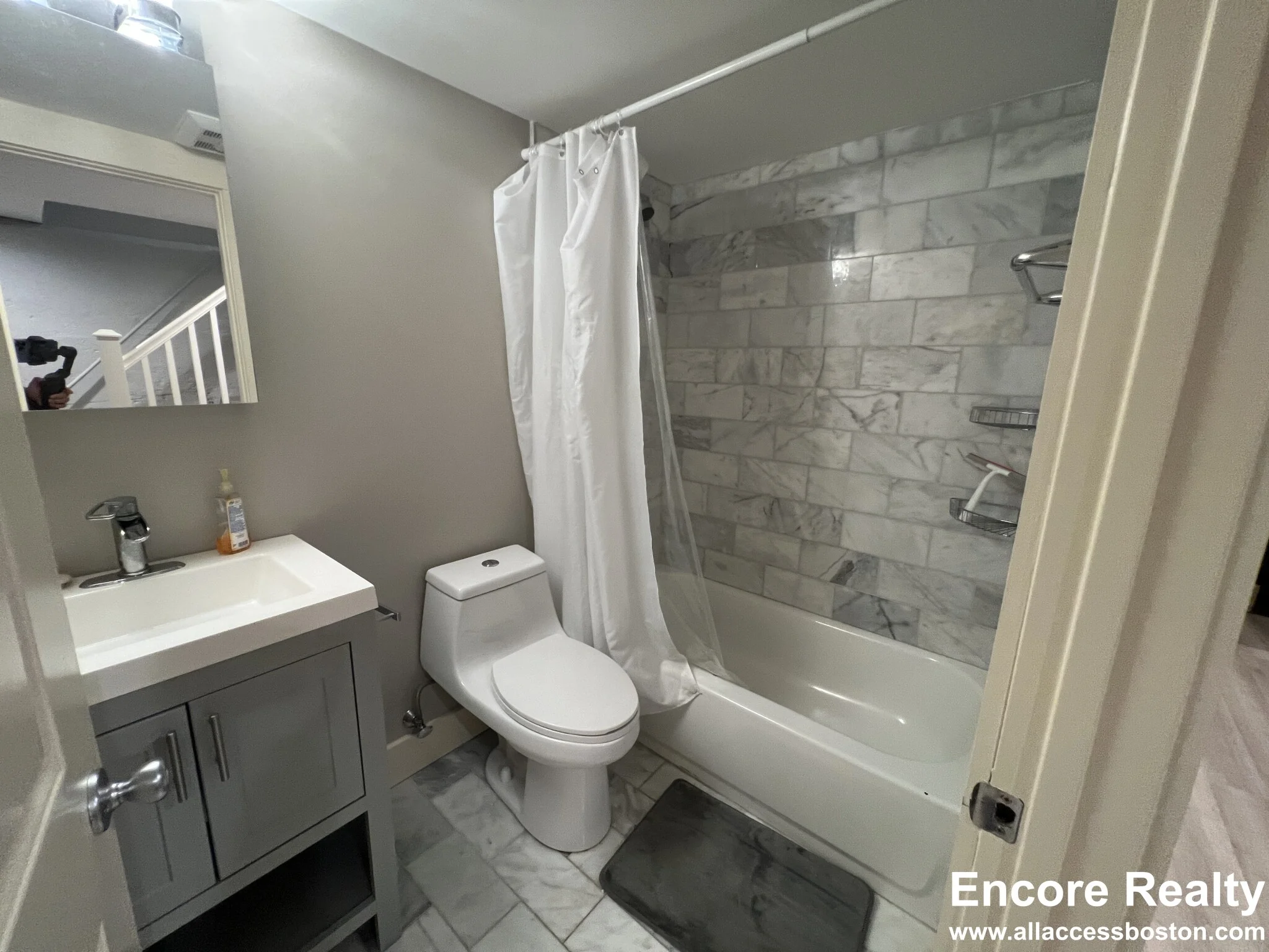 4 bed, 2.5 bath apartment for rent at 39 Snow St Unit 1, Brighton — photo 24 of 26