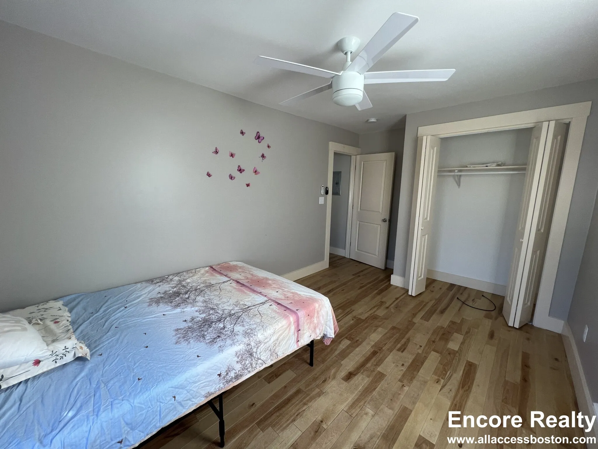 4 bed, 2.5 bath apartment for rent at 39 Snow St Unit 1, Brighton — photo 17 of 26