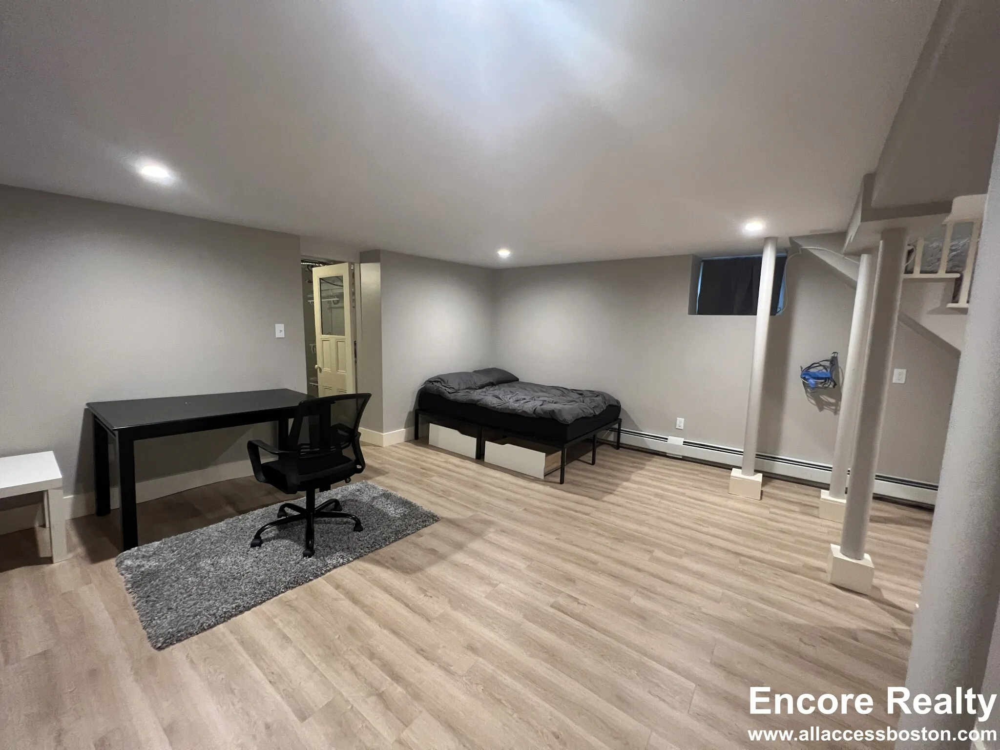 4 bed, 2.5 bath apartment for rent at 39 Snow St Unit 1, Brighton — photo 21 of 26