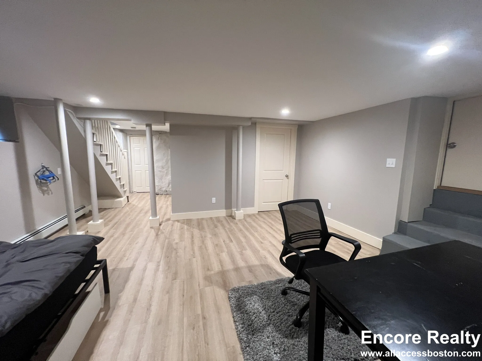 4 bed, 2.5 bath apartment for rent at 39 Snow St Unit 1, Brighton — photo 20 of 26