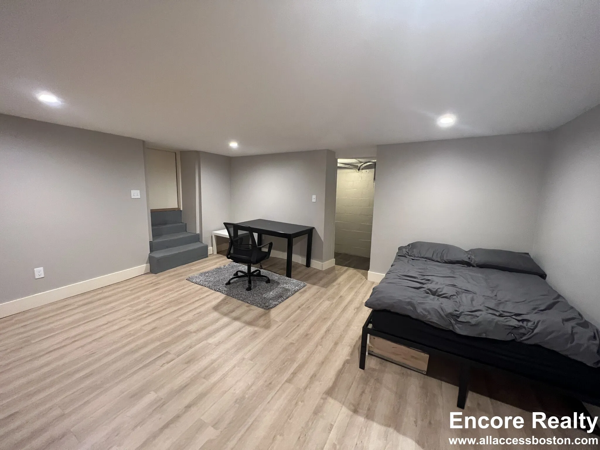 4 bed, 2.5 bath apartment for rent at 39 Snow St Unit 1, Brighton — photo 22 of 26