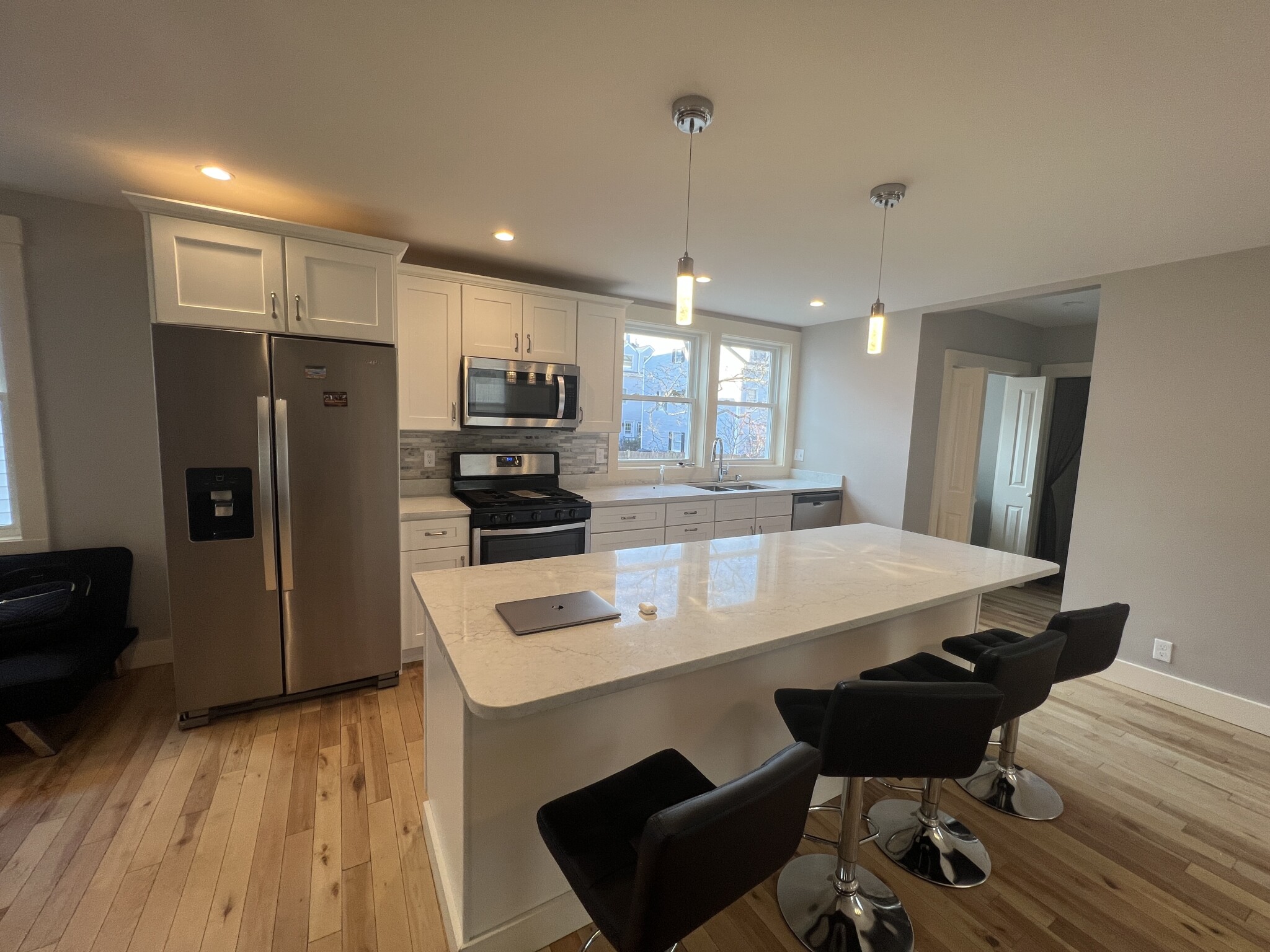 4 bed, 2.5 bath apartment for rent at 39 Snow St Unit 3R, Brighton — photo 9 of 35