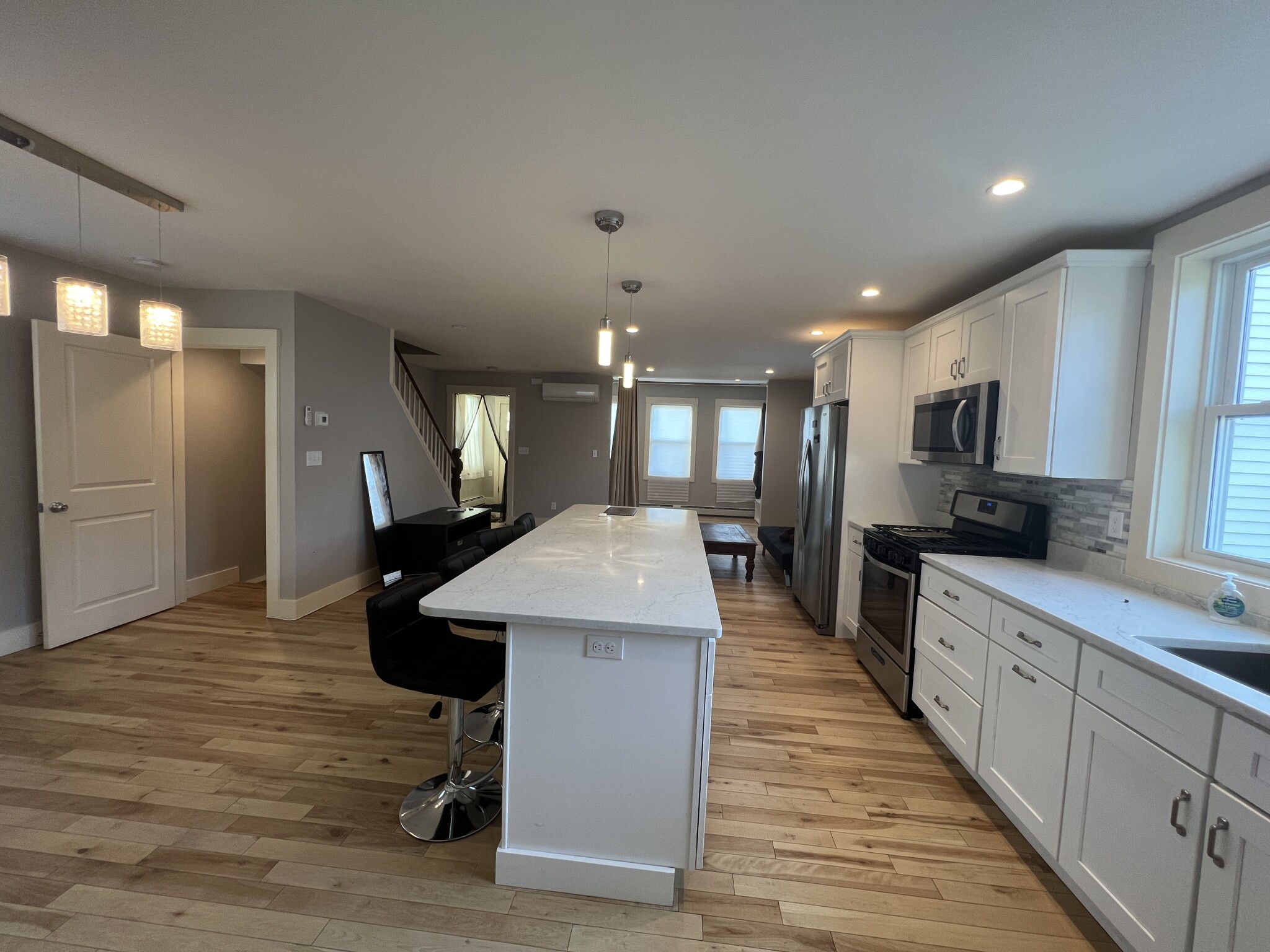 4 bed, 2.5 bath apartment for rent at 39 Snow St Unit 3R, Brighton — photo 14 of 35