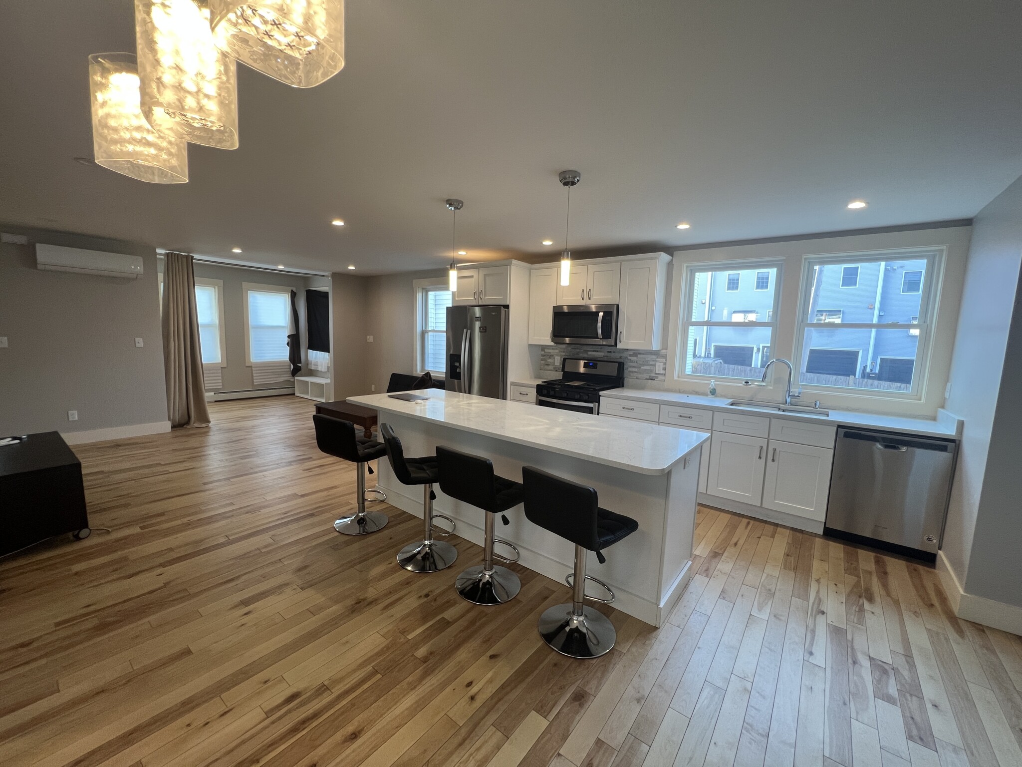4 bed, 2.5 bath apartment for rent at 39 Snow St Unit 3R, Brighton — photo 12 of 35