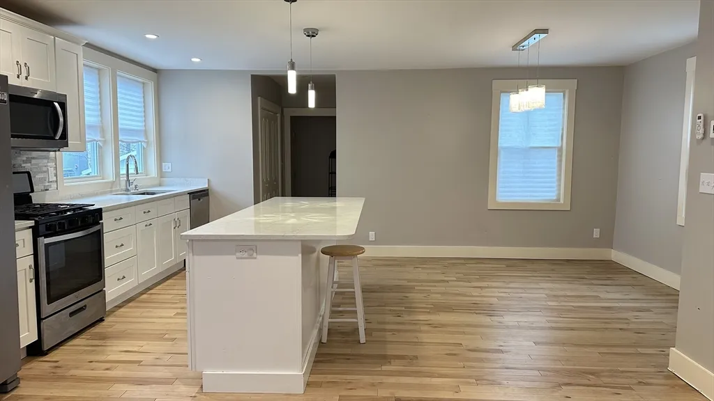 3 bed, 2.5 bath apartment for rent at 39 Snow St Unit Single, Brighton — photo 2 of 28