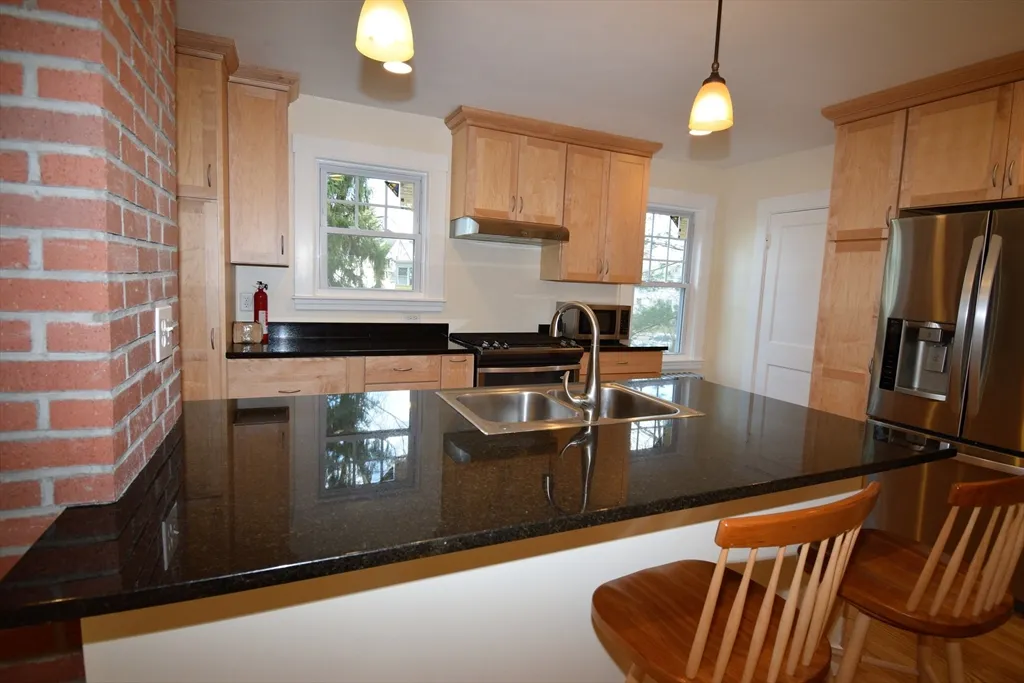 2 bed, 1 bath apartment for rent at 39 South Normandy Ave Unit 1, Cambridge Highlands — photo 10 of 19