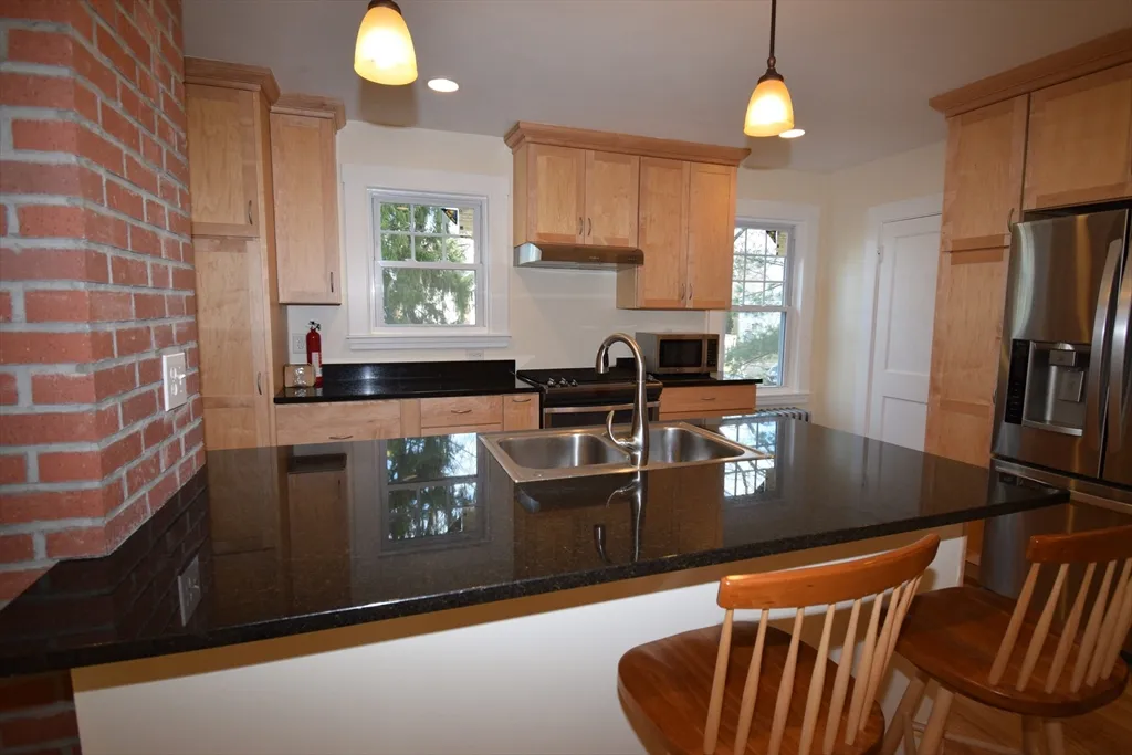 2 bed, 1 bath apartment for rent at 39 South Normandy Ave Unit 1, Cambridge Highlands — photo 11 of 19