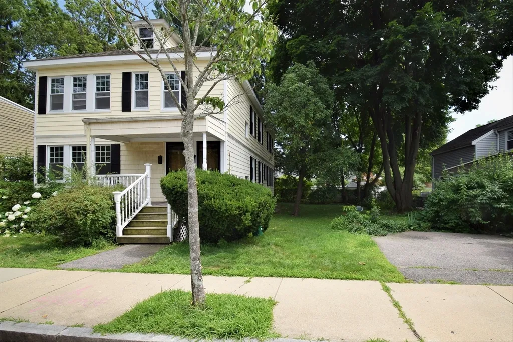 2 bed, 1 bath apartment for rent at 39 South Normandy Ave Unit 1, Cambridge Highlands — photo 1 of 19