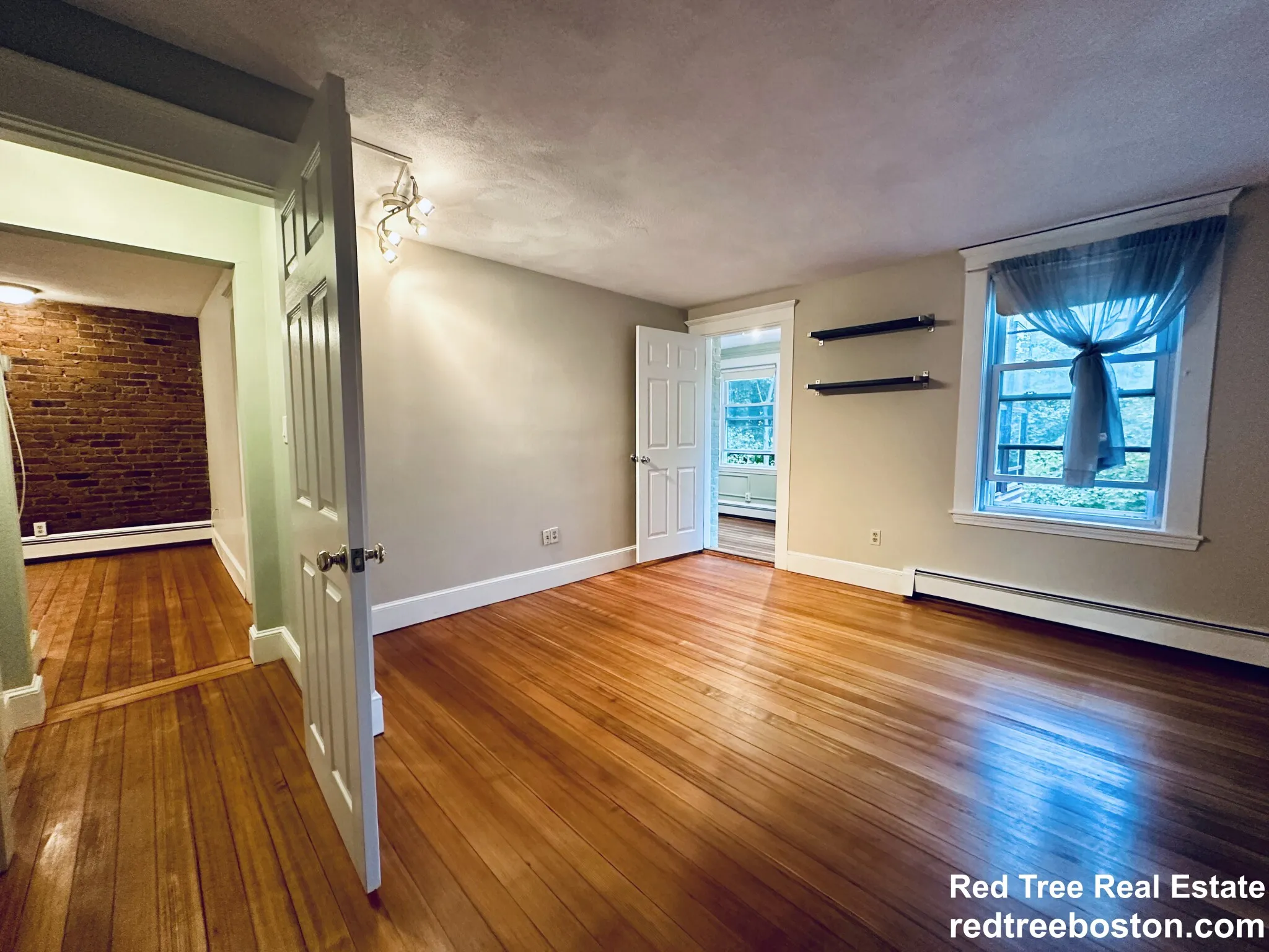 2.5 bed, 1 bath apartment for rent at 39 South St Unit 4, Brighton — photo 12 of 41