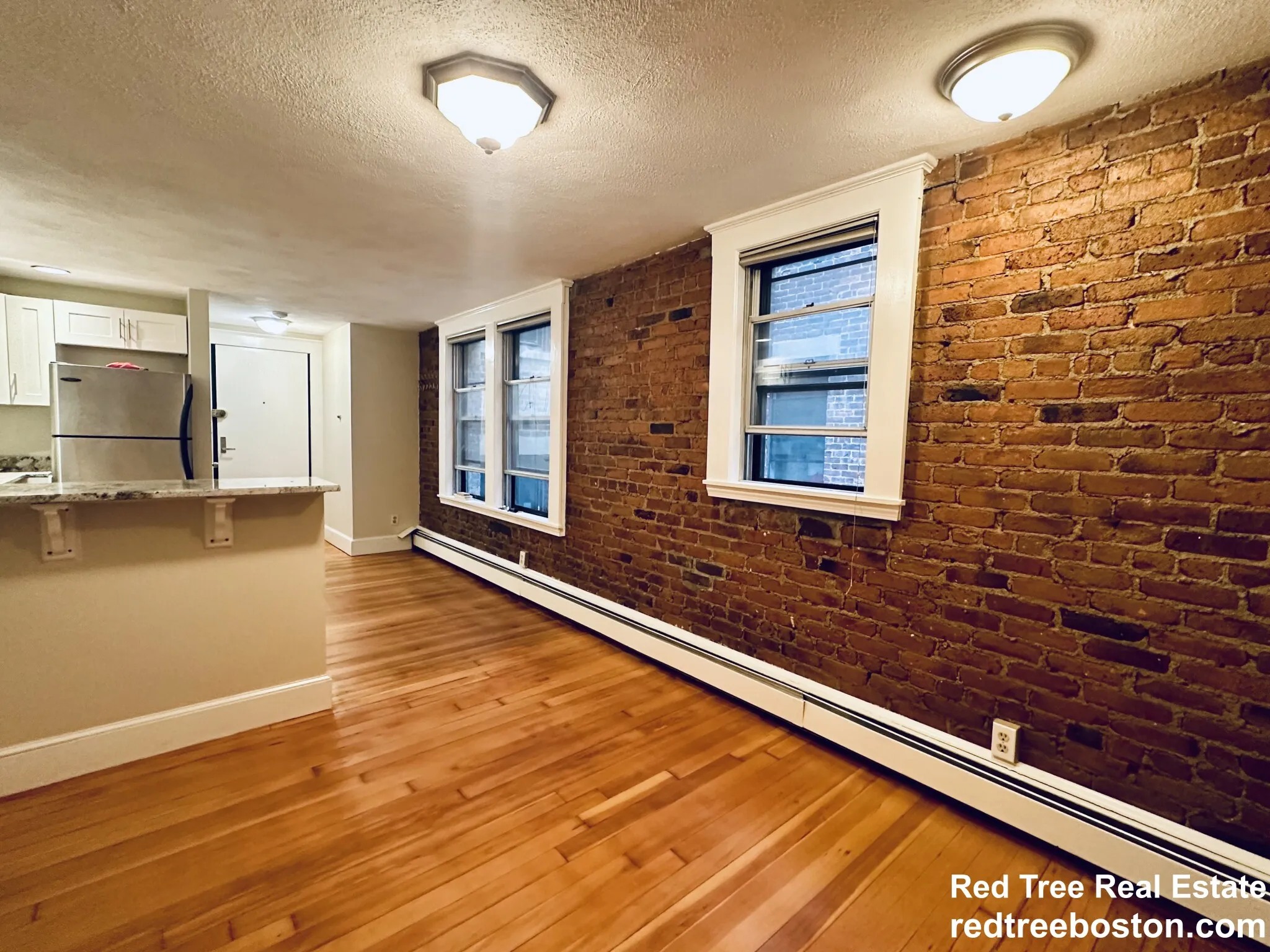 2.5 bed, 1 bath apartment for rent at 39 South St Unit 4, Brighton — photo 4 of 41