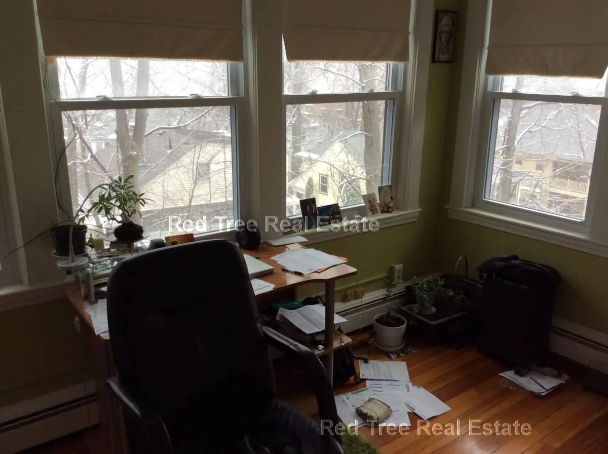 2.5 bed, 1 bath apartment for rent at 39 South St Unit 4, Brighton — photo 33 of 41