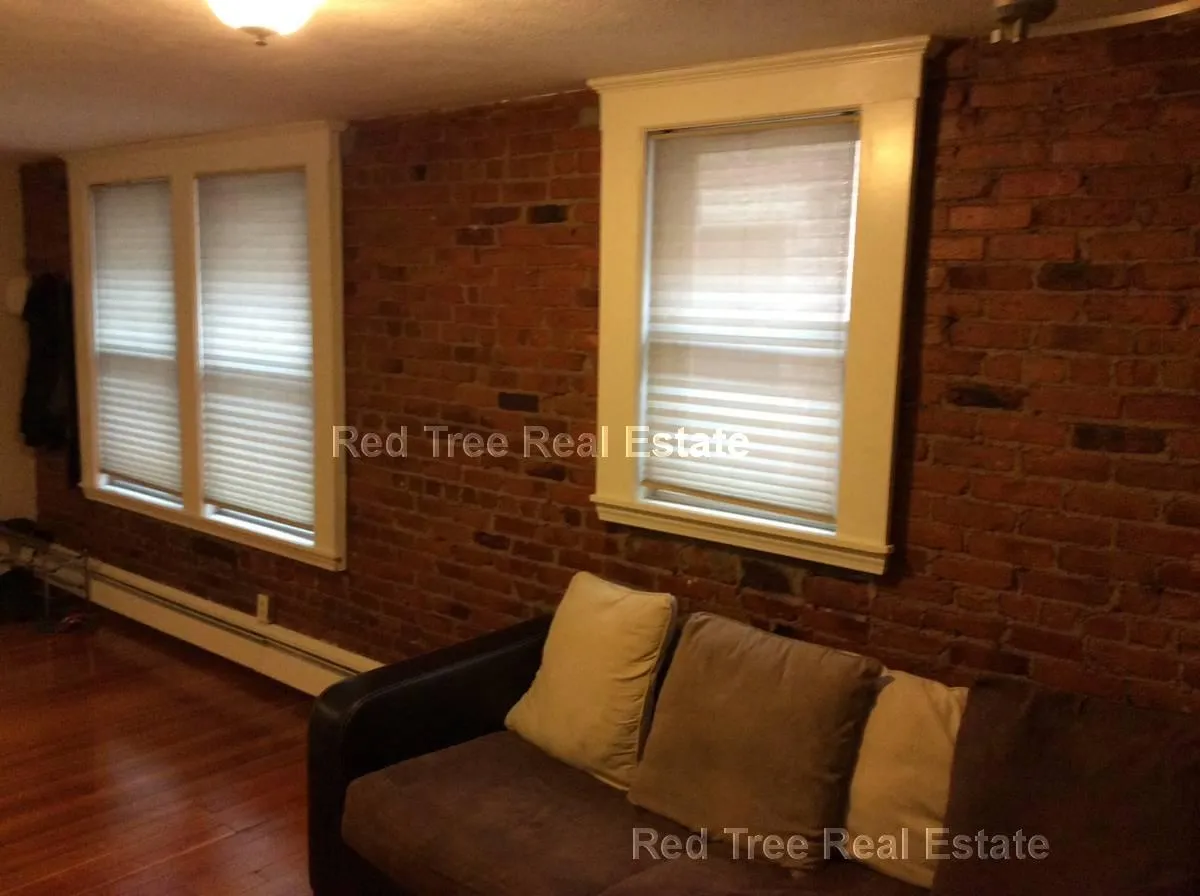2.5 bed, 1 bath apartment for rent at 39 South St Unit 4, Brighton — photo 26 of 41