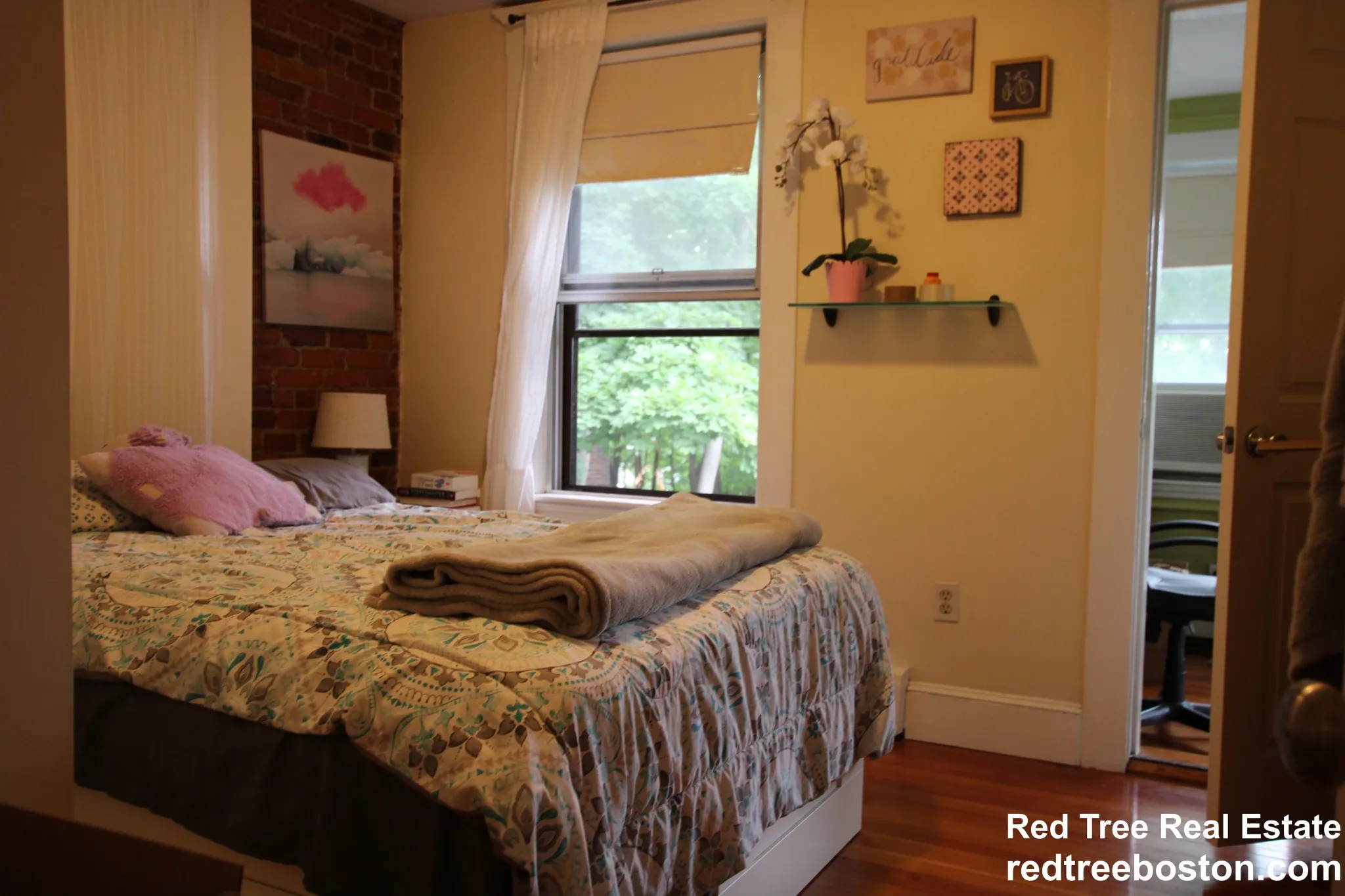 2.5 bed, 1 bath apartment for rent at 39 South St Unit 4, Brighton — photo 18 of 41