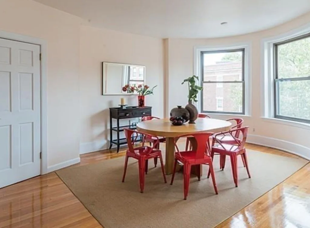 3 bed, 2 bath apartment for rent at 39 St Paul St Unit 3, Brookline — photo 6 of 18