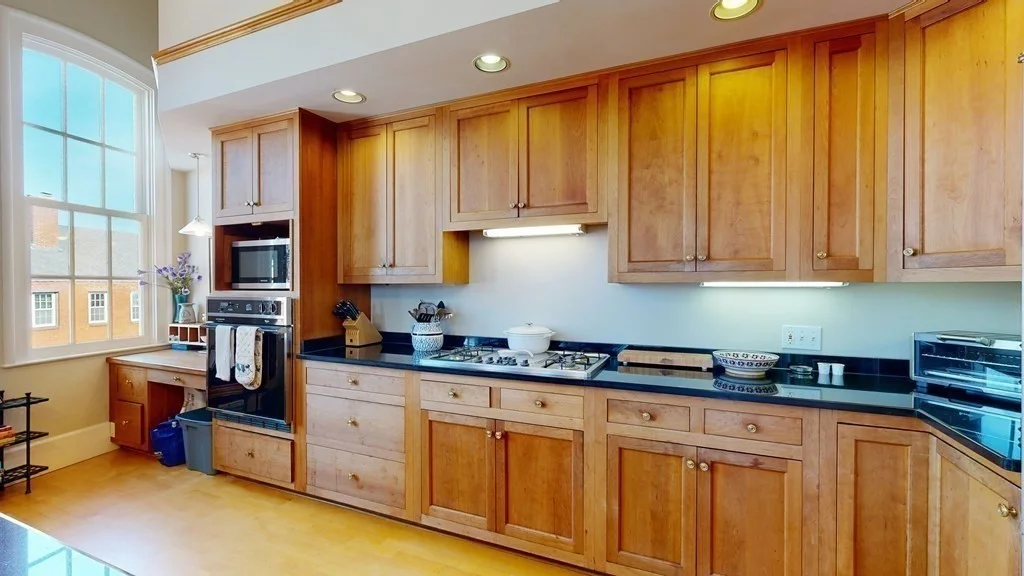 2 bed, 2 bath apartment for rent at 39 State St Unit 4, Newburyport — photo 6 of 41