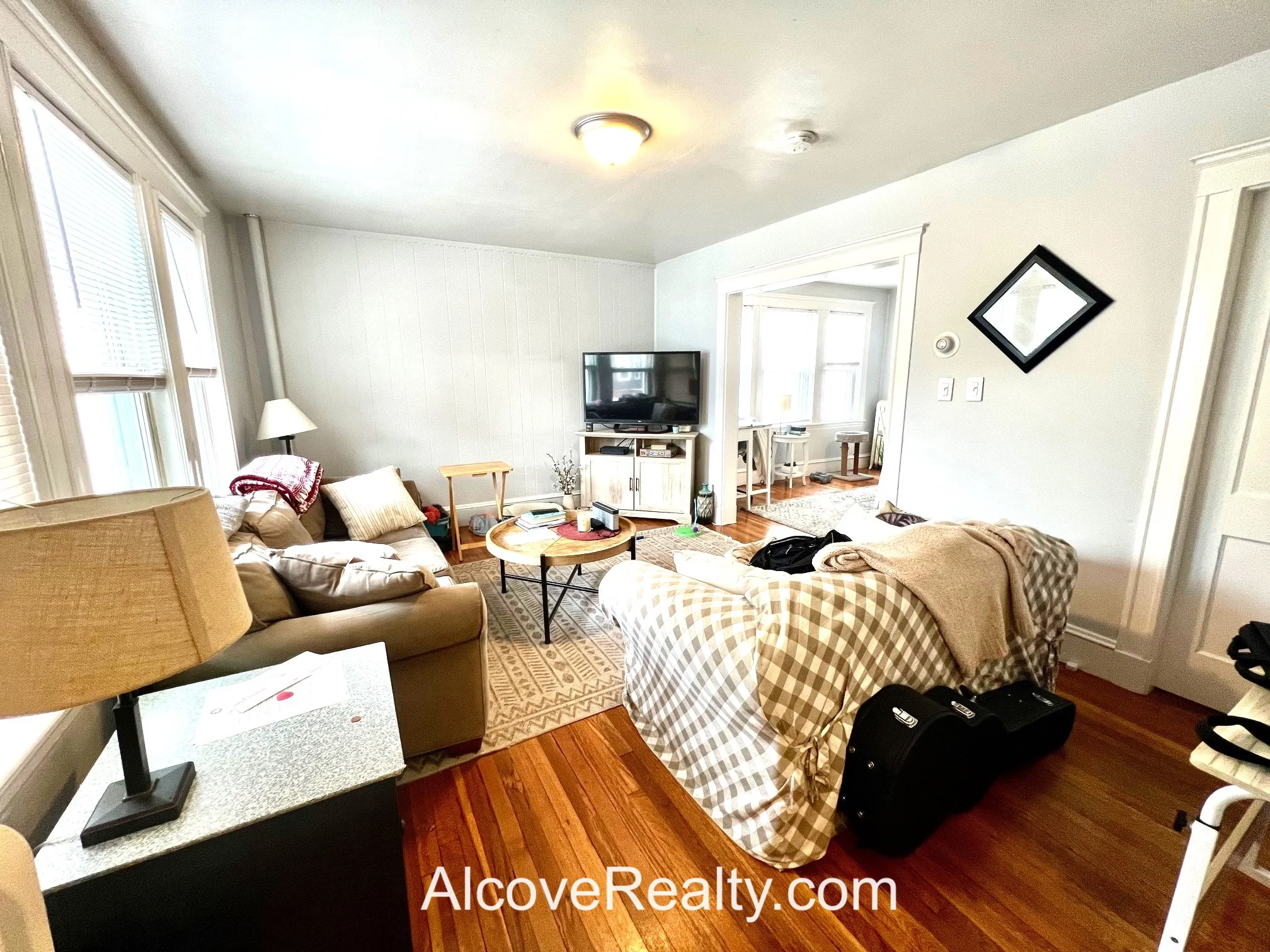 2 bed, 1 bath apartment for rent at 39 Sterling St Unit 1, West Somerville — photo 3 of 15