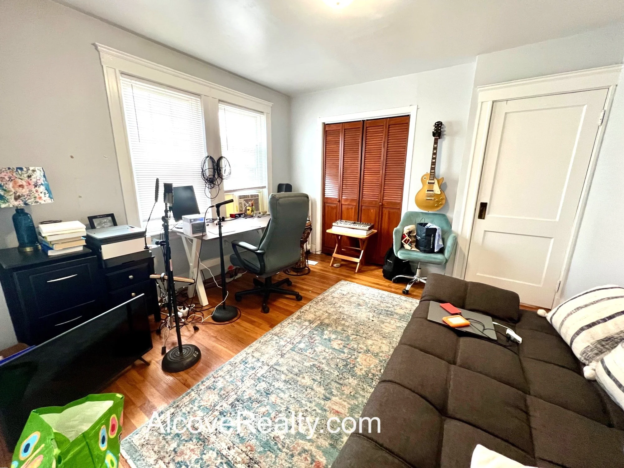 2 bed, 1 bath apartment for rent at 39 Sterling St Unit 1, West Somerville — photo 13 of 15