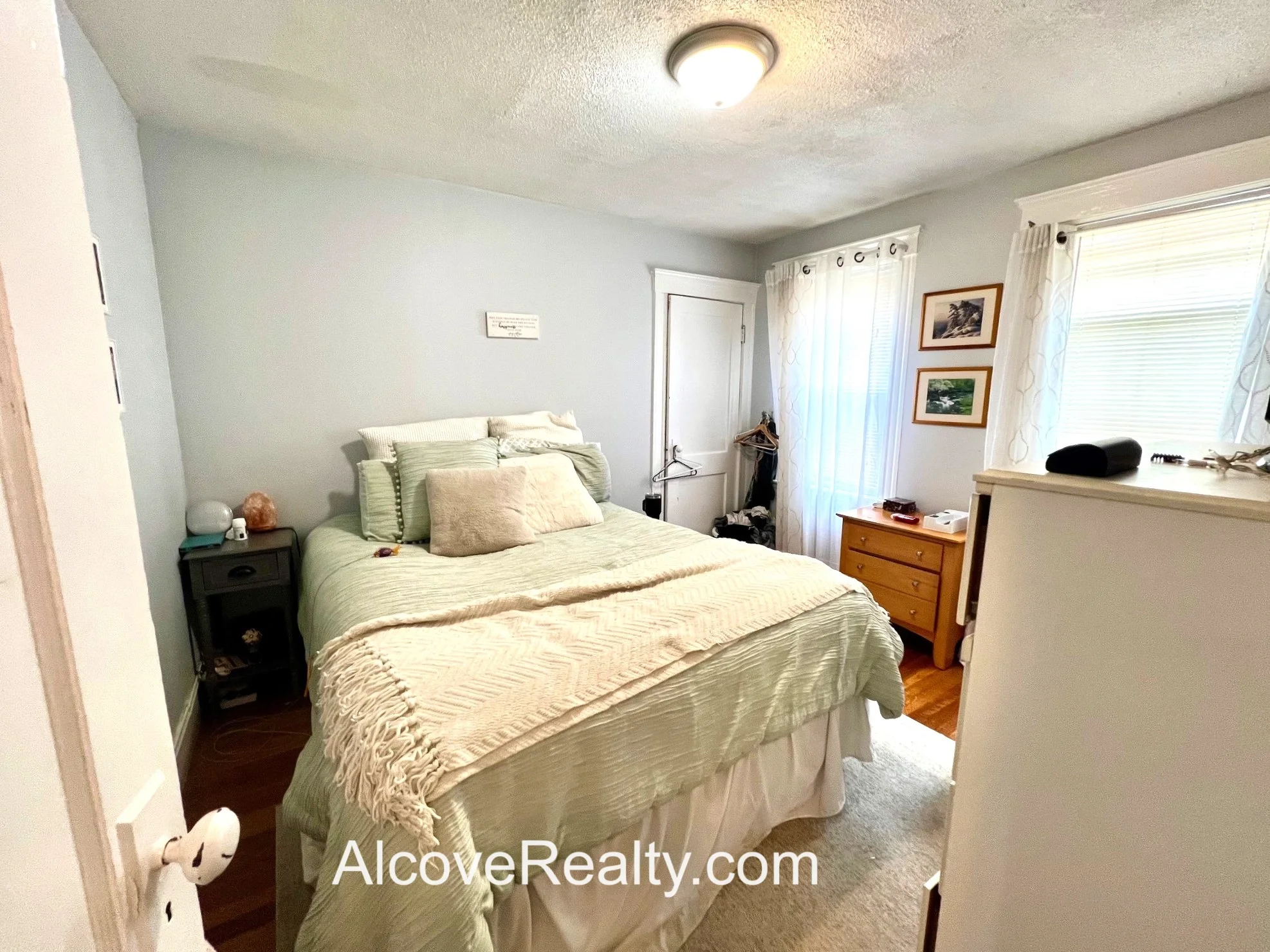 2 bed, 1 bath apartment for rent at 39 Sterling St Unit 1, West Somerville — photo 11 of 15