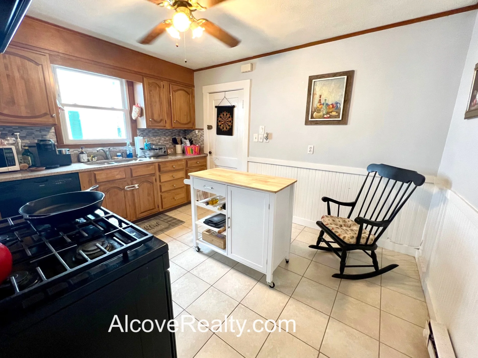 2 bed, 1 bath apartment for rent at 39 Sterling St Unit 1, West Somerville — photo 7 of 15